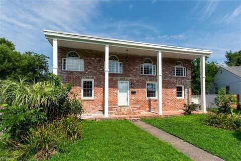 33 Clayton Drive, Hampton, VA 23669