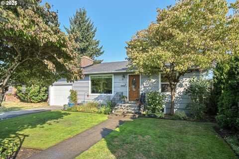 1210 9TH AVE, Longview, WA 98632