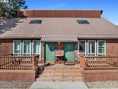 1805 EAST ST, Baker City, OR 97814