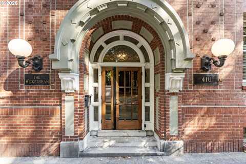 410 NW 18TH AVE, Portland, OR 97209