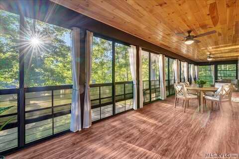 137 South Daniel Ct., Macon, NC 27551