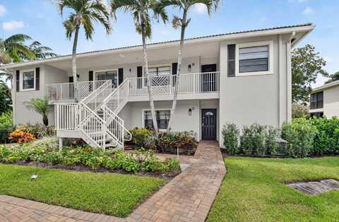 8 Stratford Drive, Boynton Beach, FL 33436