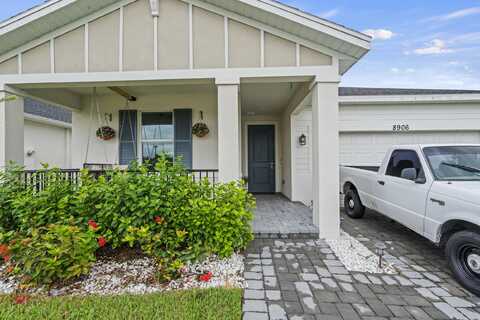 8906 Dahlia Cir, Port Saint Lucie, FL 34986