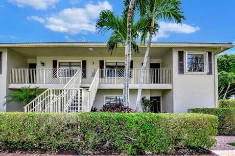 3 Stratford Drive, Boynton Beach, FL 33436