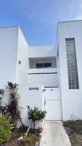 5090 Elmhurst Road, West Palm Beach, FL 33417