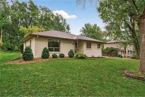 218 Deerwood Lane N, Plymouth, MN 55441