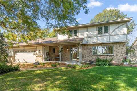 5815 Turtle Lake Road, Shoreview, MN 55126