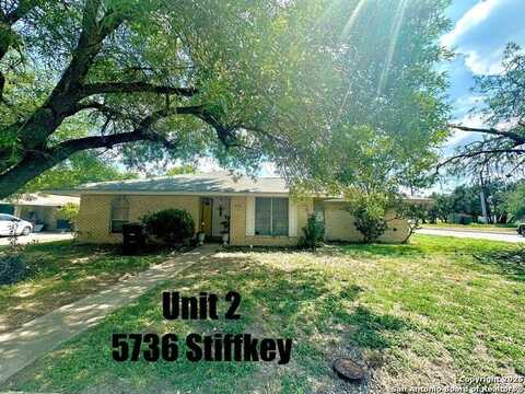 5738 Stiffkey Dr, San Antonio, TX 78228