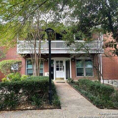 2300 Nacogdoches RD 203A, San Antonio, TX 78209
