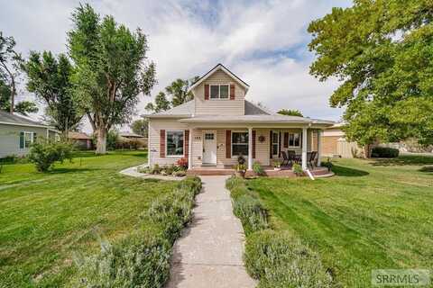 183 N Oak Street, Blackfoot, ID 83221