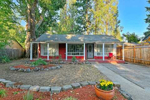 122 Willamette Avenue, Medford, OR 97504