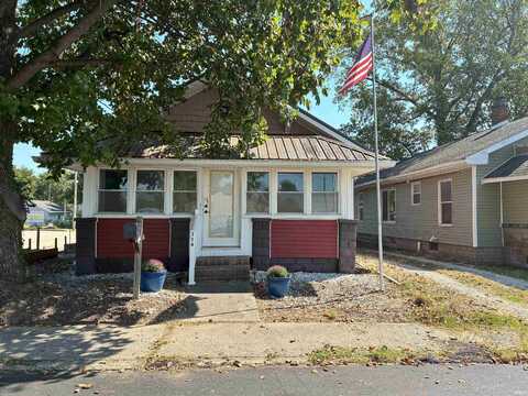 334 S Jackson Street, Oakland City, IN 47660