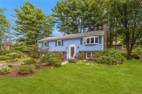7 Cheshire Drive, Barrington, RI 02806