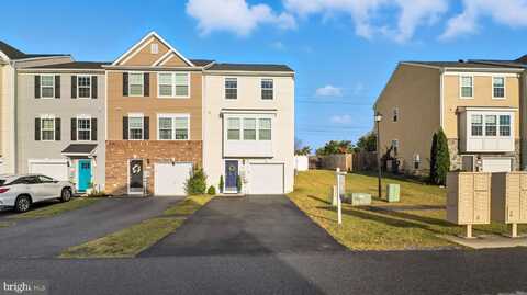 121 NATURAL WAY, MARTINSBURG, WV 25404