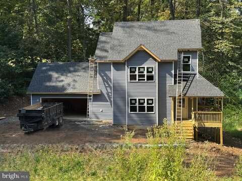19 PIPPIN COURT, LINDEN, VA 22642