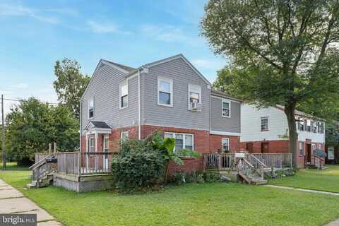 201 W PARKWAY AVENUE, CHESTER, PA 19013