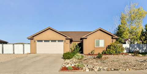 5202 N Tomahawk DR, Enoch, UT 84021