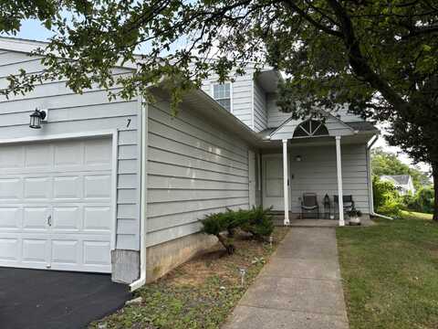 7 Baltimore Way, Plattsburgh, NY 12903