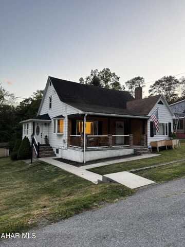 943 Dibert Street, Summerhill, PA 15958