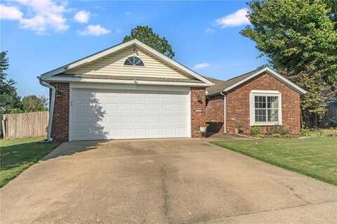 122 Michael ST, Lowell, AR 72745