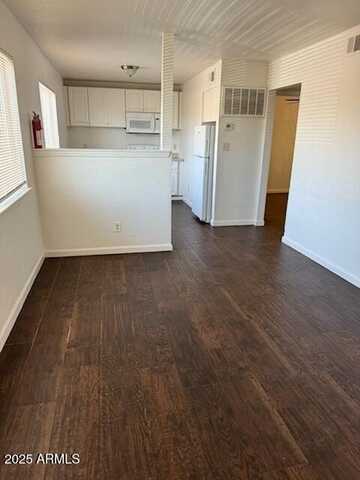 1319 W VOGEL Avenue, Phoenix, AZ 85021