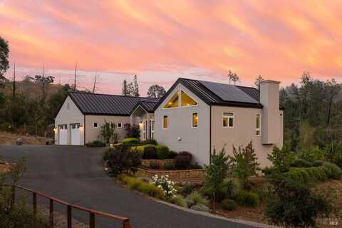 1236 Michele Way, Santa Rosa, CA 95404