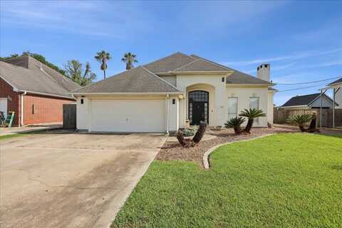 211 Skylark Ave, Bridge City, TX 77611