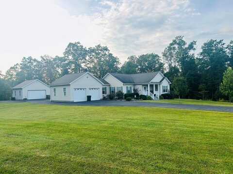 145 Avian Way, FAYETTEVILLE, WV 25840