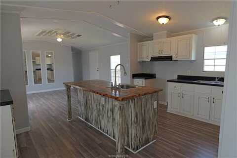732b Rogers Street, Normangee, TX 77871