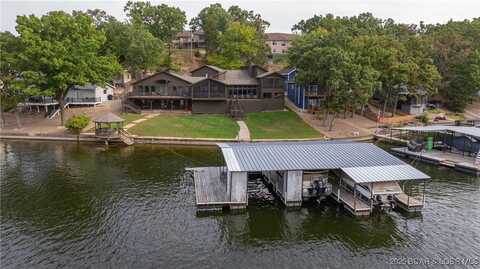 104 Shawnee Oaks Drive, Sunrise Beach, MO 65079