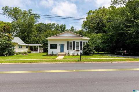 210 E COLLEGE STREET, COLUMBIANA, AL 35051