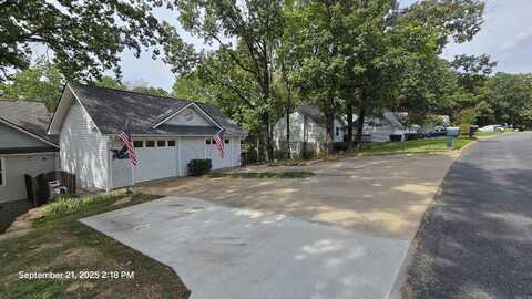 204 Maddox, Fairfield Bay, AR 72088