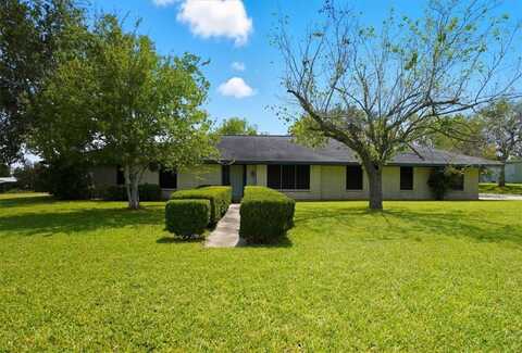 1234 Fm 889, George West, TX 78022
