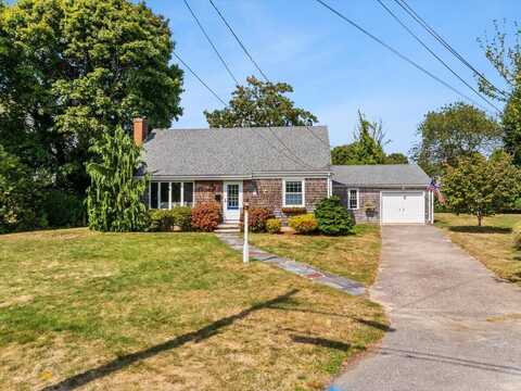 57 Meadow Lane, Falmouth, MA 02540