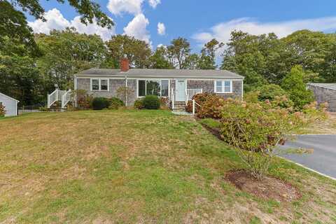 12 Cranberry Lane, Harwich, MA 02645