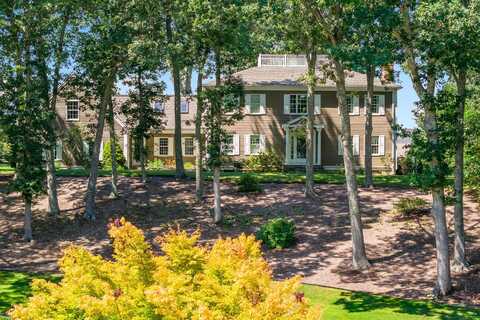 7 Mary Leal Lane, Sandwich, MA 02563