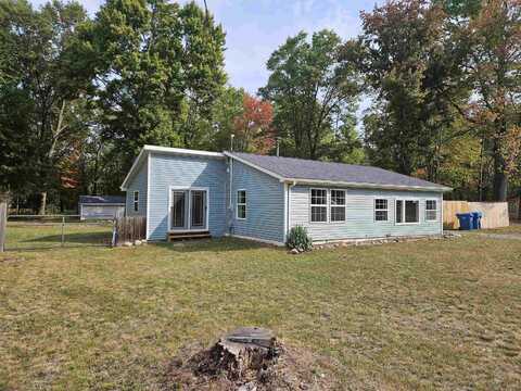 8057 Springwood Lake, Harrison, MI 48625