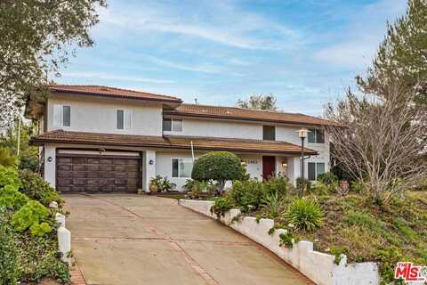 22482 Calipatria Dr, Calabasas, CA 91302