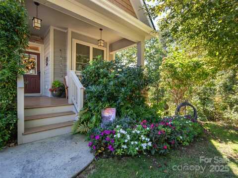 38 S Kaufman Stone Way, Biltmore Lake, NC 28715