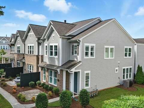 10026 Wayfair Meadow Court, Charlotte, NC 28277