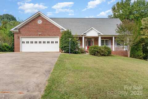 640 40th Avenue Lane NW, Hickory, NC 28601
