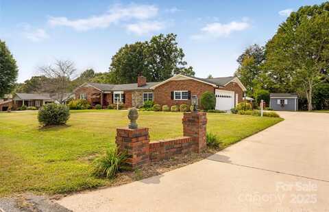 184 Midway Park Lane, Taylorsville, NC 28681