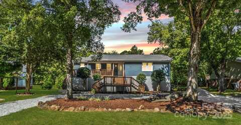 6106 Cambridge Drive, Harrisburg, NC 28075