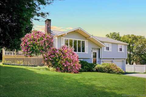 10 Pleasant Street, Stonington, CT 06355