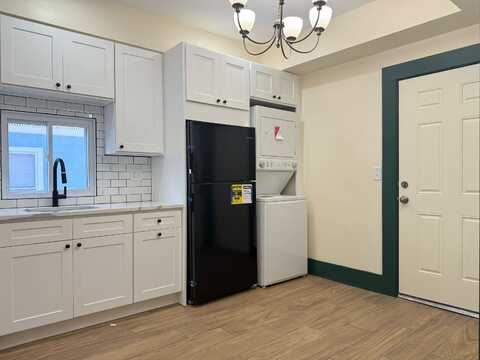 130 Hubinger Street, New Haven, CT 06511
