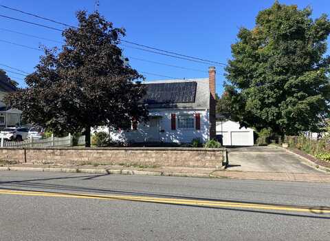 474 Adams Street, Manchester, CT 06040