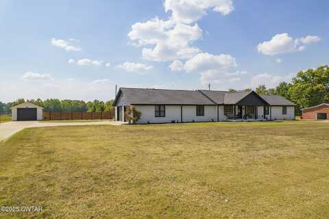 115 Dyer Highway, Trenton, TN 38382
