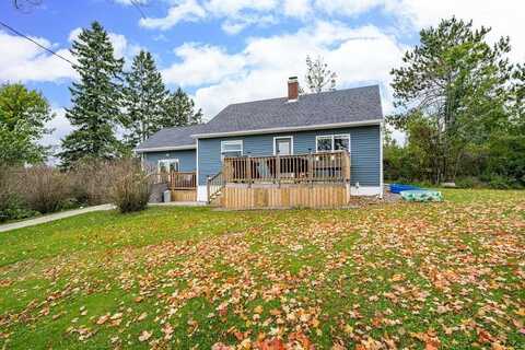 74 E Palkie Rd, Esko, MN 55733