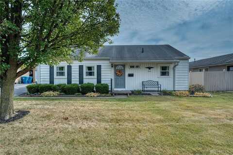12 Kiser Drive, Tipp City, OH 45371