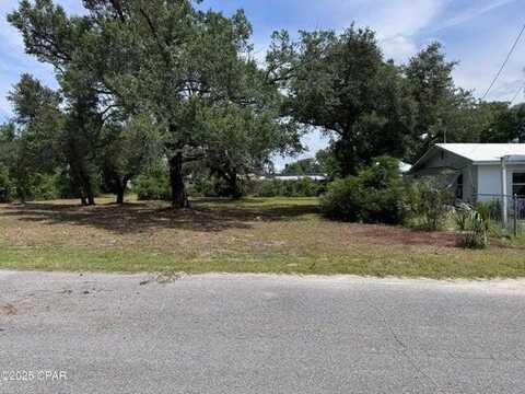 18 Wood Avenue, Panama City, FL 32404